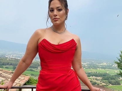 Hiperolcsó: plus-size ruhák, amikre most érdemes lecsapnod 