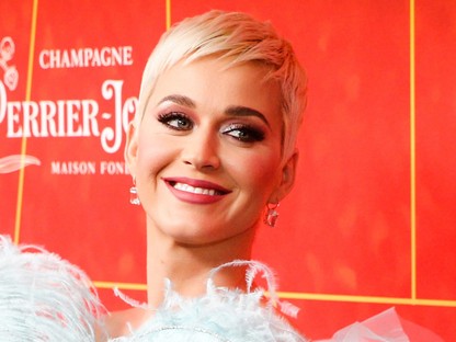 Hohó! Katy Perry a legdögösebb szerelésben ünnepelte a szülinapját
