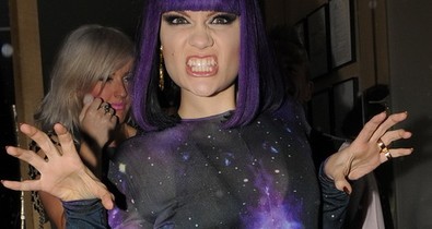 Tevepatájával sokkolt a fiatal popsztár!