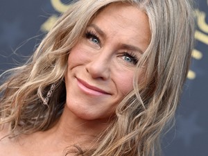 Álomszép ruhaköltemények: Jennifer Aniston tarolt 2024-es Critics Choice Awards-on