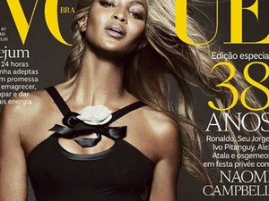 Szőkén is szuperszexi Naomi Campbell