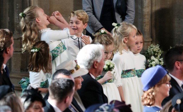 Savannah Phillips és György herceg