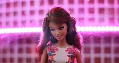 Semmiképp ne csinálj magadból Barbie-t a közösségi oldalakon, elmondjuk, miért