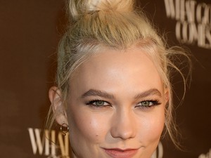 Karlie Kloss Marylin Monroe bőrébe bújt és úgy is kacérkodott!