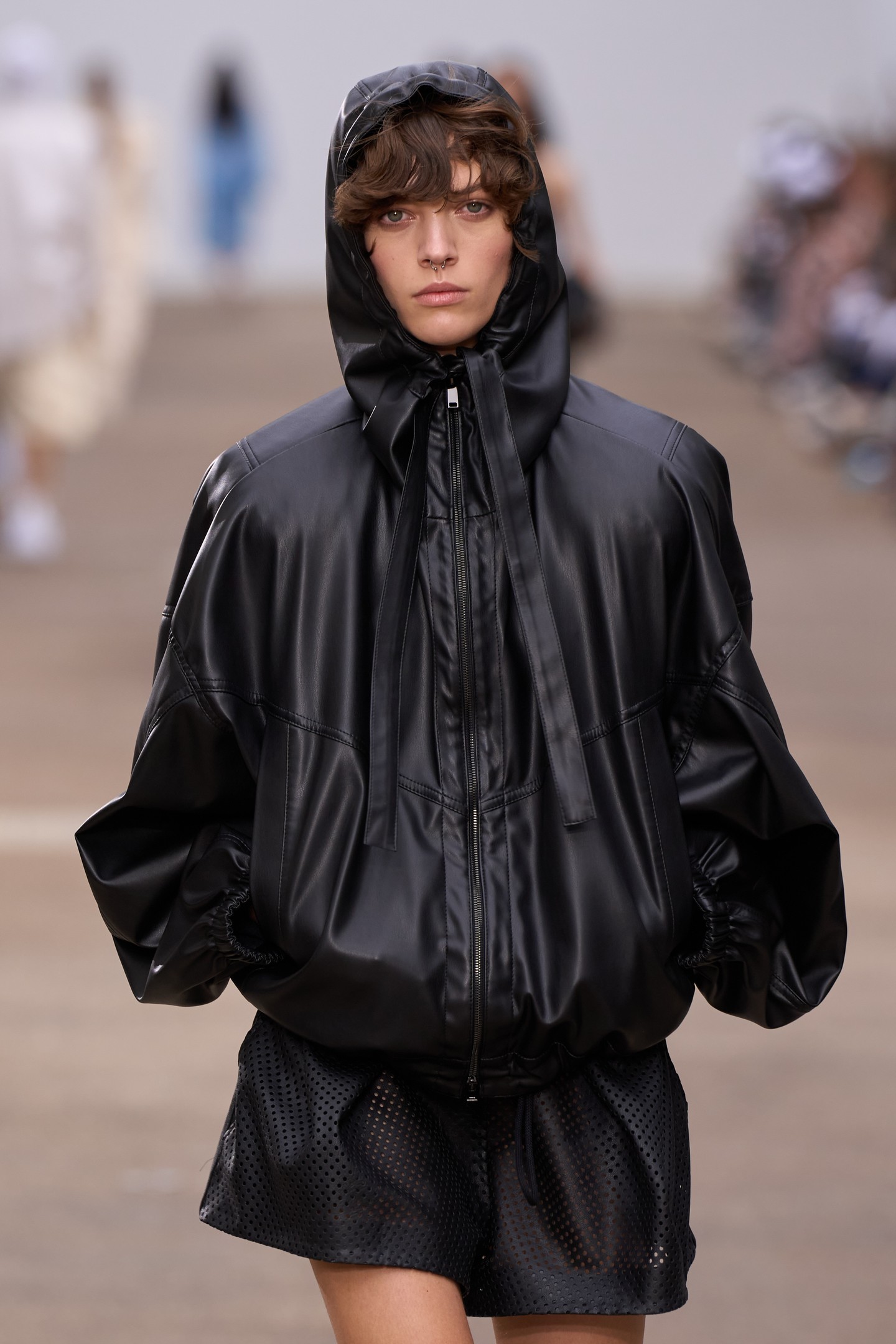 Bomberdzseki Stella Mccartney 2025 tavasz-nyár