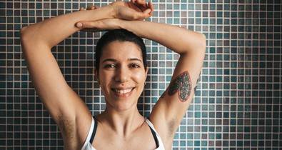 Ki dönt a szőrömről?! – A szőrtelenítés társadalmi nyomása a nők testén