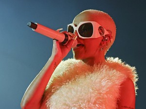 Doja Cat új szintre emelte a pucérruha fogalmát