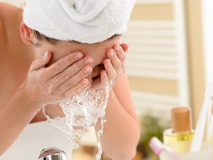 Hoppá! Csodaszer a szénsavas víz az arcodnak