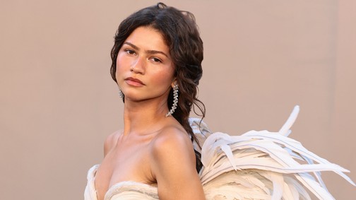Zendaya egy több mint 80 éves vintage ruhában tündökölt, ismét bizonyította, hogy ő a vörös szőnyeg királynője