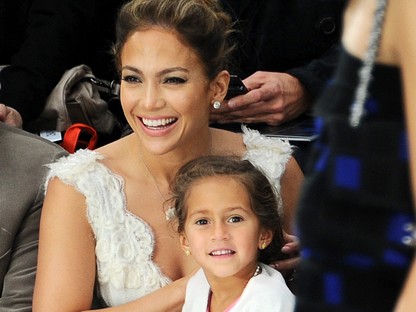 Jennifer Lopez 10 éves kislánya volt új klipjének sztárja - Teljesen lepipálta Emme az édesanyját