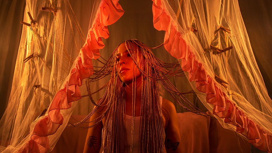 Solére Ima cimű új nagylemeze nagyon mély kérdéseket feszeget