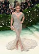 A 2024-es Met-gálán viselt Schiaparelli haute couture  ruhakölteményét több mint 2,5 millió gyöngy díszítette, és a rajta található hímzéseket több mint 800 órán keresztül, kézzel készítették.