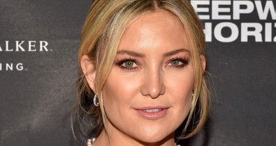 Kate Hudson bemutatta a bugyiját a vörös szőnyegen