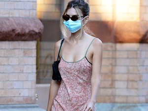 Hiperolcsó: Szerezd be Emrata szexi, laza ruháját a legjobb áron