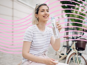 Napi 11 pohár vizet ittam egy hónapon keresztül, ez történt a testemmel