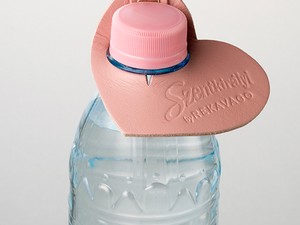 Magyarország egyik legismertebb divattervezője kiegészítőt tervez a Szentkirályinak!