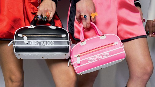 Hogy honnan van a ruhám? Kölcsönöztem!