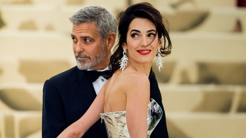 George Clooney és Amal Clooney összeöltöztek, a végeredmény lélegzetelállító lett