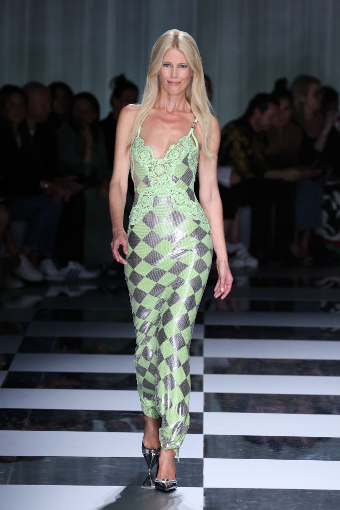 Claudia Scihiffera Versace 2024 tavasz-nyár