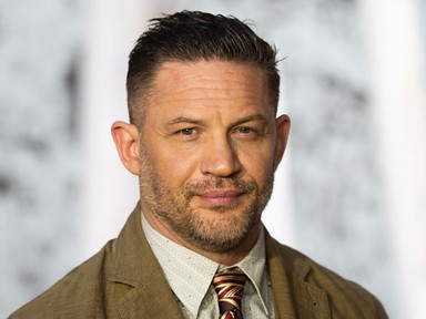 Tom Hardyt többször is műteni kellett: „Mintha minden darabokra hullana”