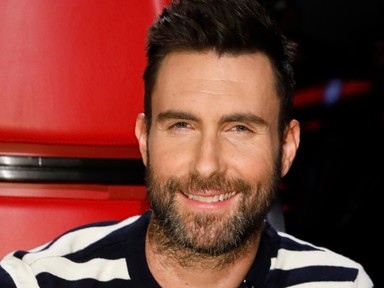 Mi történt Adam Levine arcával? A Maroon 5 énekesére szinte rá sem lehet ismerni
