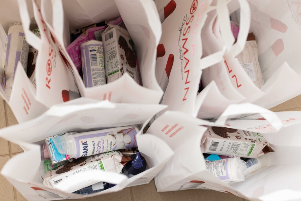 A tisztálkodás, szépítkezés önbizalmat, erőt ad a folytatáshoz, ezért sokkal többet jelent a Rossmann adománycsomag, mint pusztán szépségápolási szereket