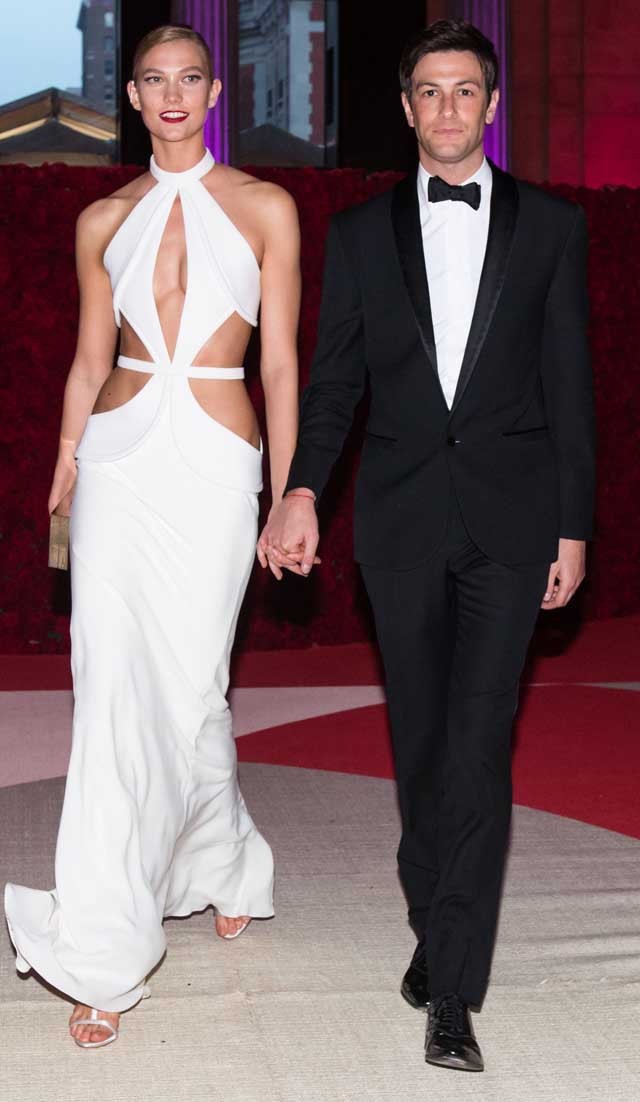 Karlie Kloss és Joshua Kushner  