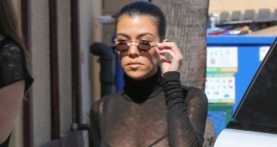 Kourtney Kardashian olyan szexi, hogy simán lekörözte Kimet!