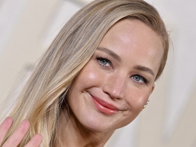 Jennifer Lawrence meztelencipője a legjobb és a legrosszabb dolog, ami valaha történt a divattal