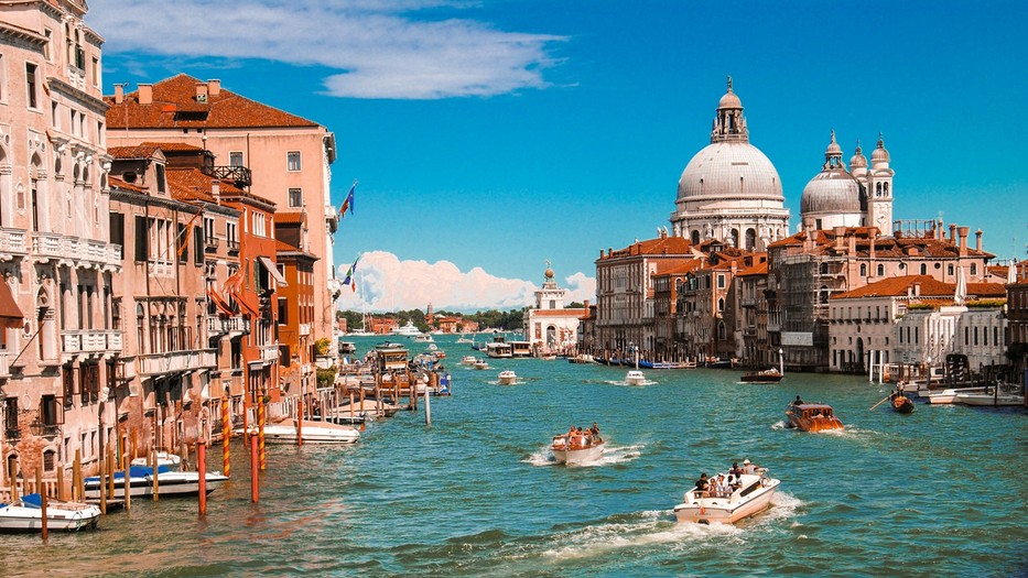 A nyári hónapok után ugyan kevesebbet utazunk, de a kedv aligha csökken a tartalmas kirándulások iránt.