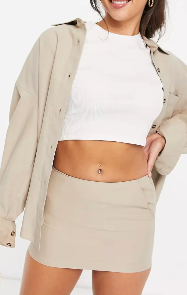 Vászon ASOS 23 euró