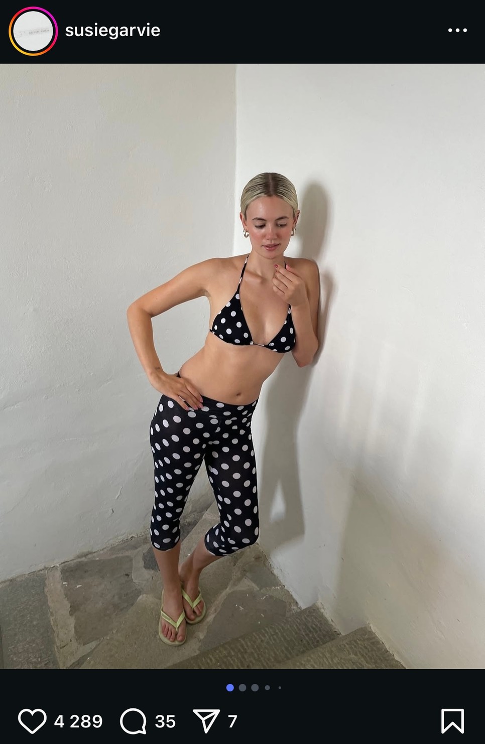 A pöttyös minta elnyerte a 2025 legbájosabb fürdőruha és bikini címét