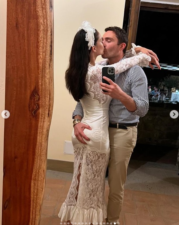 Ilyen volt Ed Westwick és Amy Jackson nagy napja