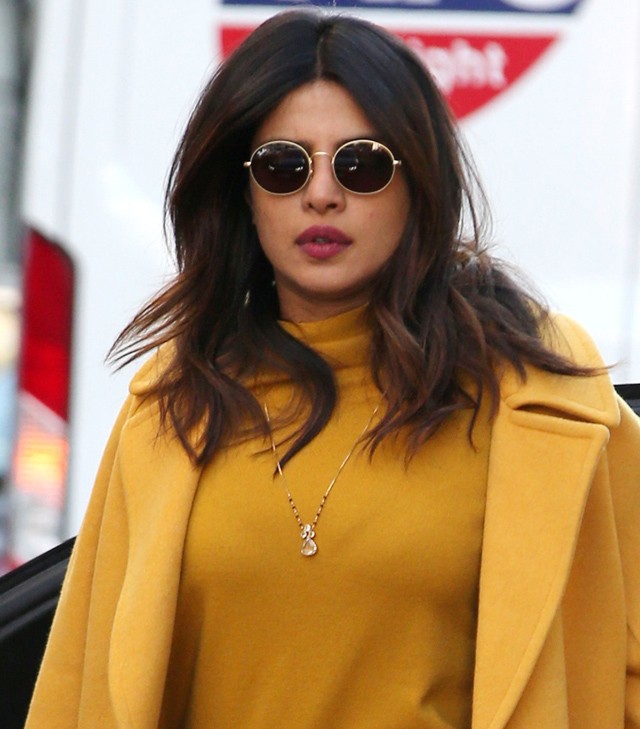 Utálom a sárga színt, de Priyanka Chopra szettjétől kedvet kaptam hozzá