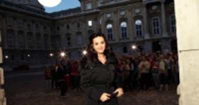 Pop, csajok satöbbi