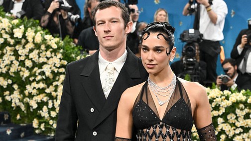 10 fülig szerelmes fotó a Dua Lipa és Callum Turner párosról, amitől valósággal elolvadsz majd