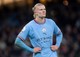 Megérkezett Angliába: a norvég csatár 2022-ben igazolt át a Manchester City csapatához, és szinte azonnal a Premier League meghatározó alakjává vált.