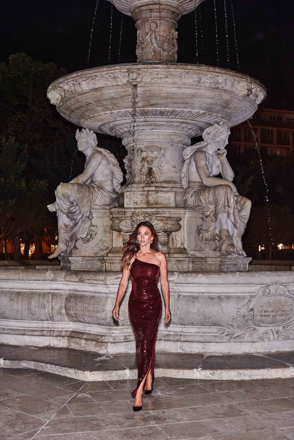 Annoni Zita Hello Stranger powered by GLAMOUR — Flitteres ruha OSÉREE — net-a-porter.com, Cipő KAZAR