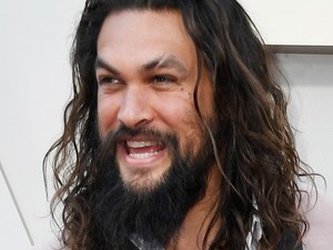 Akkor irány a belváros! Jason Momoa Budapesten van!