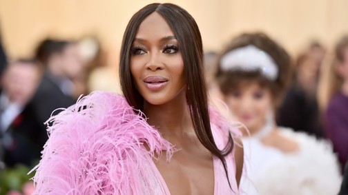 Naomi Campbell még mindig a vörös szőnyeg istennője, és ezt be is bizonyította