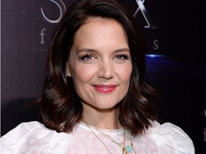Katie Holmes szettje 100% tavasz