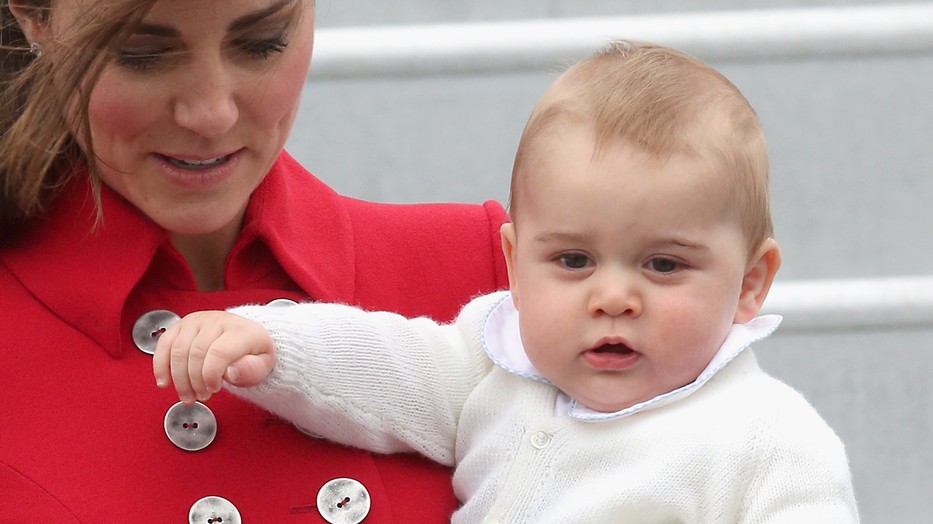 7 szuperédes alkalom, amikor a királyi csemeték örökölt ruhákat viseltek