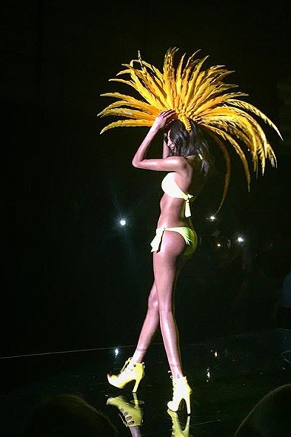 calzedonia, bikini, fehérnemű, fürdőruha, bemutató, show, cindy bruna, mrs fusetti, interjú