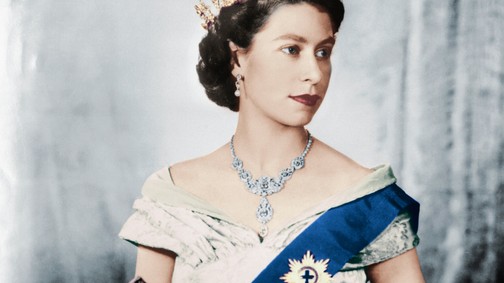 Éljen a királynő! – Az asztrológus összefoglalása II. Erzsébet 96. születésnapjának alkalmából