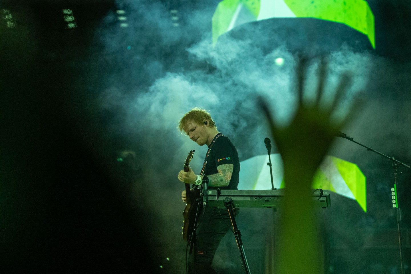 Ed Sheeran gitárjátéka ámulatba ejtette mind a hetvenezer embert