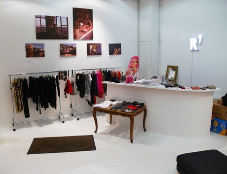 Mojzes Dóra és Abodi Dóra közös showroomja 1.