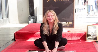 Christina Applegate végre csillagot kapott a hollywoodi hírességek sétányán