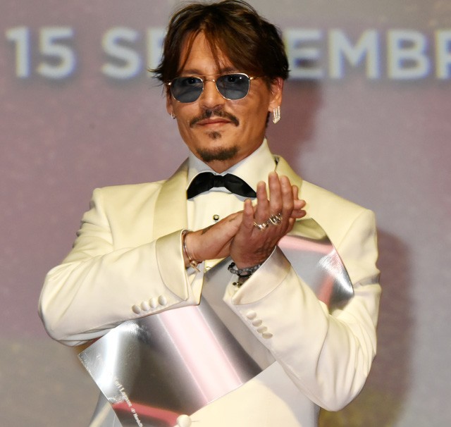 Johnny Depp az új filmjében sajnos egyáltalán nem hasonlít saját magára