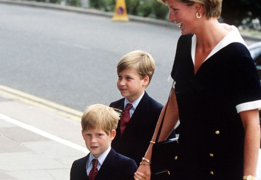 7 alkalom, amikor Diana hercegné Chanel kreációban jelent meg: egyetlen darabra sem tudnánk nemet mondani