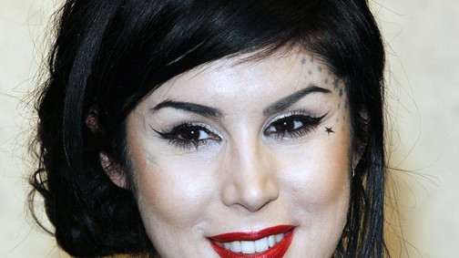 Nem bízunk a celebek beauty termékeiben - A tetoválóművész termékei viszont tarolnak